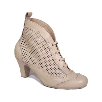 DelMago 1.0 Theatrical Boots: Knickerbocker: Sand Lattice | 2.25" Queenie | MED | Suede Sole