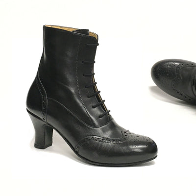 Werner Kern: Luxembourg | Black Leather | 2.25" Stella | MED | Suede Sole