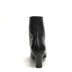 Werner Kern: Luxembourg | Black Leather | 2.25" Stella | MED | Suede Sole