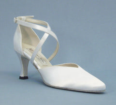 Werner Kern: Kim 67: White Satin | 2.5" Flare