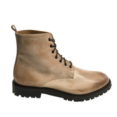 Werner Kerns Paare: Ewan Workboot | Distressed Tan Buffalo | Rubber Lugged Sole | MED/WIDE